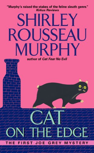 Cover for Shirley Rousseau Murphy · Cat on the Edge: A Joe Grey Mystery - Joe Grey Cat Mystery Series (Paperback Book) (1998)