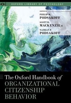 Cover for The Oxford Handbook of Organizational Citizenship Behavior - Oxford Library of Psychology (Hardcover bog) (2018)