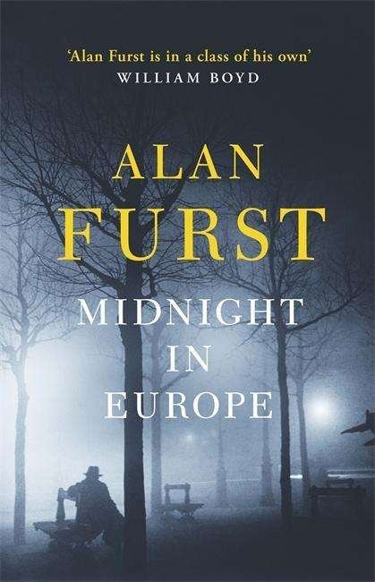 Cover for Alan Furst · Midnight in Europe (Paperback Book) (2015)