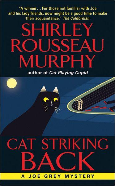 Cover for Shirley Rousseau Murphy · Cat Striking Back - Joe Grey Mystery Series (Paperback Book) (2010)