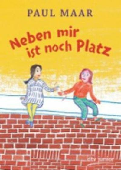 Cover for Paul Maar · Neben mir ist noch Platz (Taschenbuch) (2016)