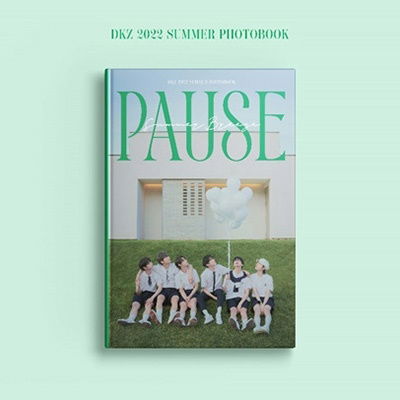 Cover for DKZ · DKZ 2022 SUMMER PHOTOBOOK [PAUSE] (Bog) (2022)