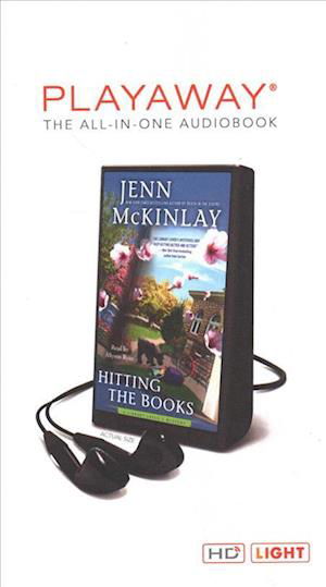 Cover for Jenn McKinlay · Hitting the Books (N/A) (2018)