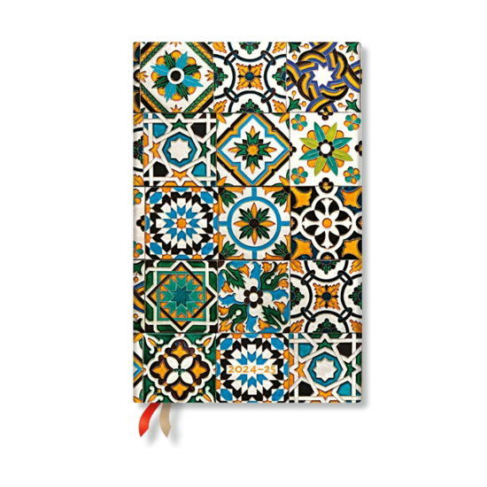 Porto (Portuguese Tiles) Maxi 12-month Horizontal Hardback Dayplanner 2025 (Elastic Band Closure) - Portuguese Tiles - Paperblanks - Books - Little, Brown Book Group - 9781408758021 - July 16, 2024