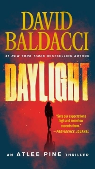 Daylight - David Baldacci - Bøger - Grand Central Publishing - 9781538719022 - 17. november 2020
