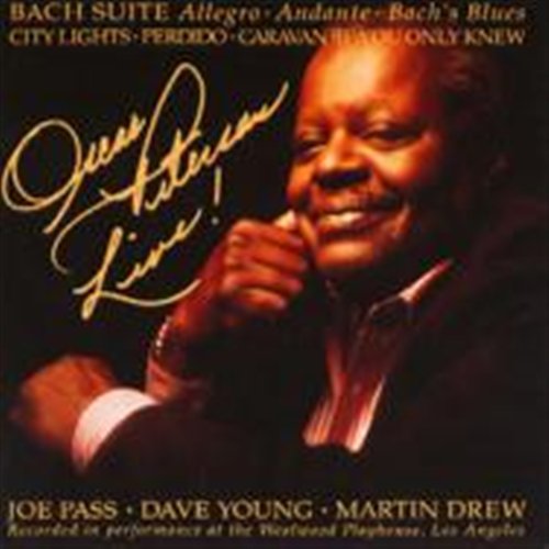 Cover for Oscar Peterson · Oscar Peterson Live! (CD) (2010)