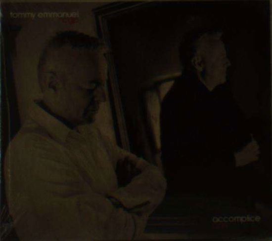 Accomplice One - Tommy Emmanuel - Musique - SONY MUSIC - 0752830512023 - 19 janvier 2018