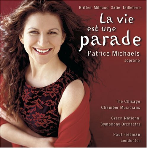 Vie Est Une Parade - Britten / Milhaud / Michaels / Freeman - Música - CEDILLE - 0735131907026 - 30 de setembro de 2003