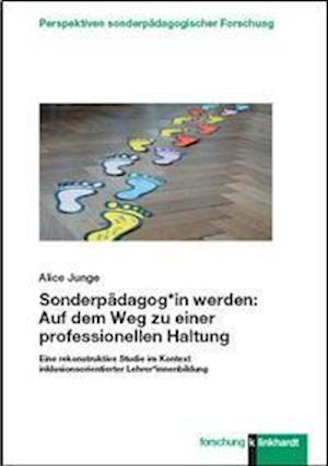 Cover for Junge · Sonderpädagog*in werden: Auf dem (Book)