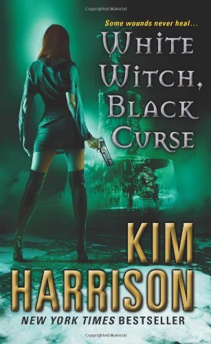 Cover for Kim Harrison · White Witch, Black Curse - Hollows (Paperback Bog) [Reprint edition] (2009)