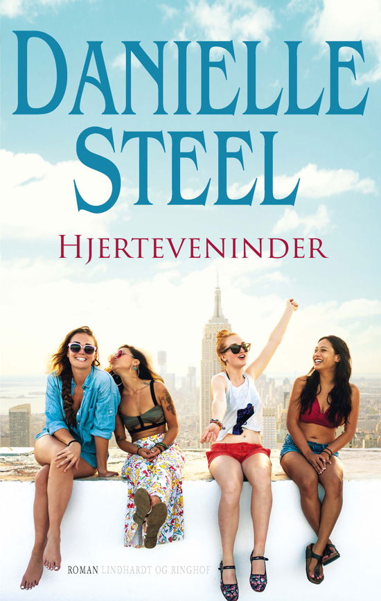 Cover for Danielle Steel · Hjerteveninder (Poketbok) [1:a utgåva] (2024)