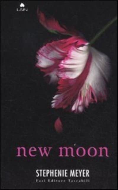 Cover for Stephenie Meyer · New Moon - Paperback (Pocketbok) (2011)