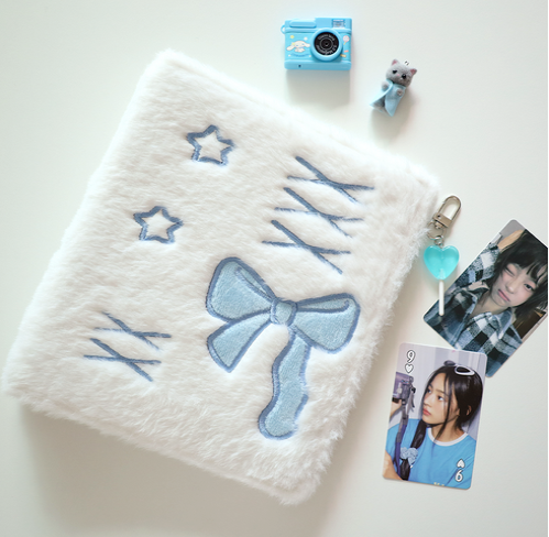 Cover for Fur Binder Photocard Holder Album (Photocard Holder) [White Fur with Blue embroidery edition] (2025)