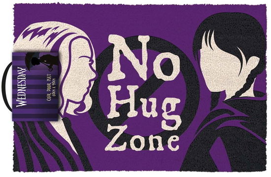 Cover for Wednesday · Wednesday Fußmatte No Hug Zone 40 x 60 cm (Spielzeug) (2023)