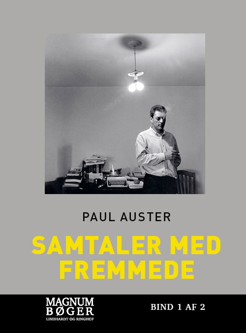 Cover for Paul Auster · Samtaler med fremmede (Storskrift) (Innbunden bok) [2. utgave] (2020)