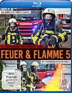 Cover for Feuer Und Flamme-mit Feuerwehrmaennern Im Einsat · Feuer Und Flamme-mit Feuerwehrmännern Im Einsat (Blu-ray) (2022)