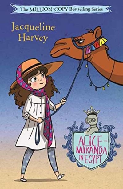 Alice-Miranda in Egypt - Jacqueline Harvey - Libros - Penguin Random House Australia - 9781760891046 - 1 de junio de 2021