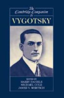 The Cambridge Companion to Vygotsky - Harry Daniels - Books - Cambridge University Press - 9780521831048 - April 30, 2007