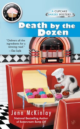 Cover for Jenn Mckinlay · Death by the Dozen (Cupcake Bakery Mystery) (Paperback Book) [Original edition] (2011)