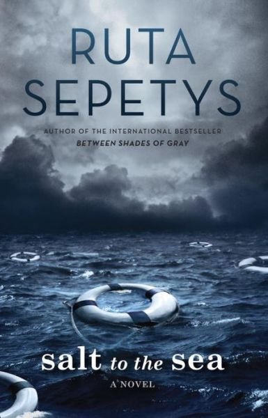 Cover for Ruta Sepetys · Salt to the Sea (Paperback Bog) (2016)