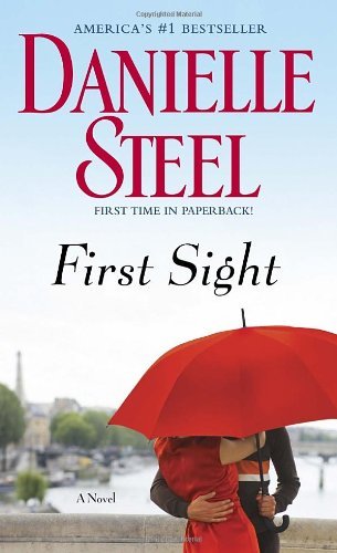 Cover for Danielle Steel · First Sight: a Novel (Paperback Bog) (2014)