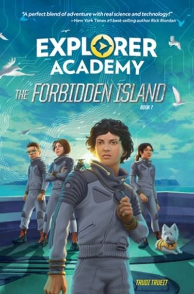 Cover for Trudi Trueit · Explorer Academy: The Forbidden Island (Book 7) - Explorer Academy (Paperback Bog) (2024)