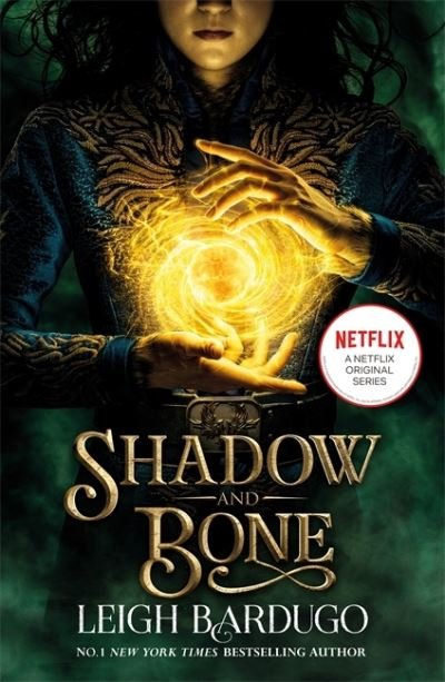 Cover for Leigh Bardugo · Shadow and Bone: A Netflix Original Series: Book 1 - Shadow and Bone (Paperback Bog) (2021)