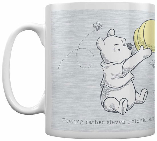 Winnie the Pooh (Eleven O'Clockish) 11oz/315ml White Mug - Mokken - Merchandise - PYRAMID INTERNATIONAL - 5050574252065 - 30. Januar 2024