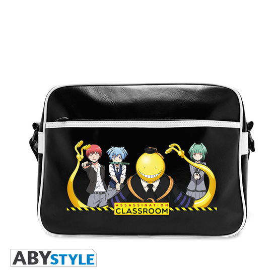 Cover for P.Derive · ASSASSINATION CLASSROOM - Group - Messenger Bag 38 (Toys) (2020)