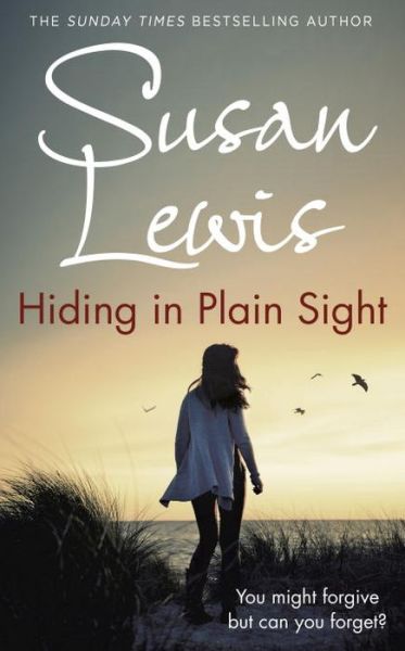 Cover for Susan Lewis · Hiding in Plain Sight - The Detective Andee Lawrence Series (Hardcover Book) (2017)