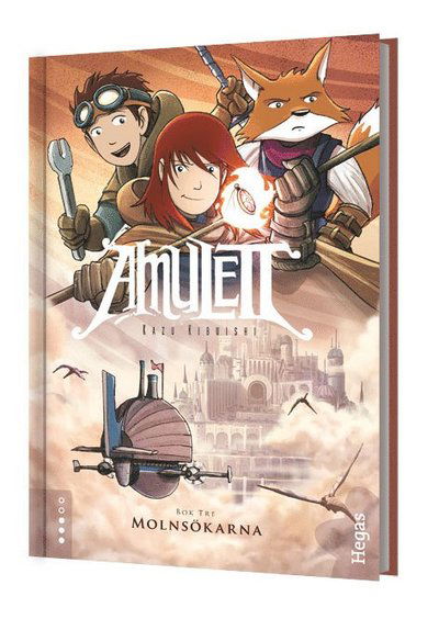 Amulett: Amulett. Molnsökarna - Kazu Kibuishi - Livres - Bokförlaget Hegas - 9789175430072 - 9 janvier 2013