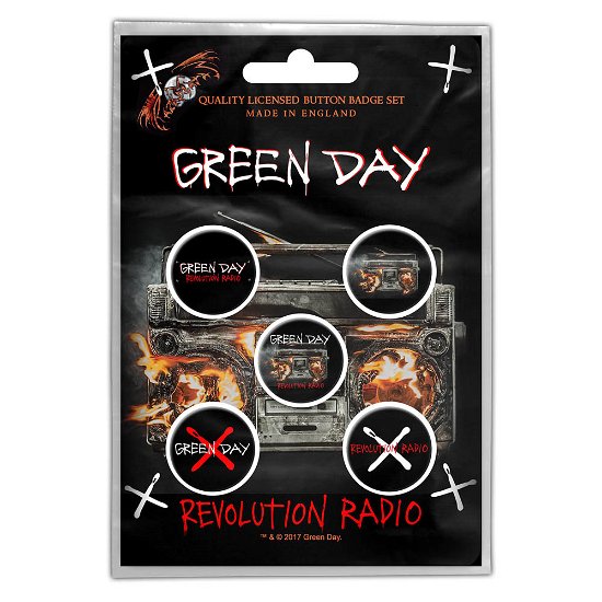 Green Day Button Badge Pack: Revolution Radio (Retail Pack) - Green Day - Merchandise - Razamataz - 5056170621076 - 