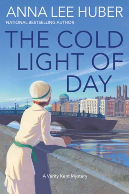 Cover for Anna Lee Huber · The Cold Light of Day (Paperback Book) (2024)