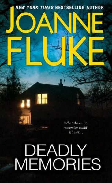 Cover for Joanne Fluke · Deadly Memories (Paperback Book) (2016)