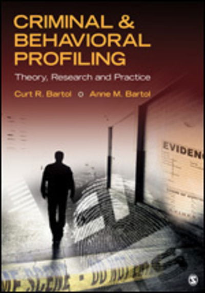 Cover for Curtis R. R. Bartol · Criminal &amp; Behavioral Profiling (Paperback Bog) (2012)