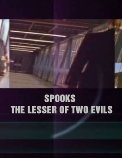 Cover for Ryan Davis · Spooks (Paperback Book) (2021)