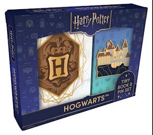 Cover for Insight Editions · Harry Potter: Hogwarts Tiny Book and Pin Set - Harry Potter (N/A) (2025)