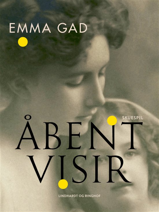 Cover for Emma Gad · Åbent visir (Sewn Spine Book) [1e uitgave] (2020)