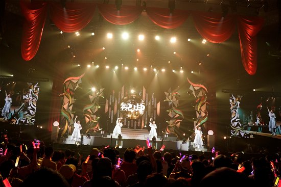 Cover for Momoiro Clover Z · Momoiro Clover Z 6th Album Tour 'shukuten` Live DVD (MDVD) [Japan Import edition] (2022)
