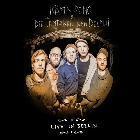 Live in Berlin (Dvd+mp3-code) - Käptn Peng & Die Tentakel Von Delphi - Películas - KREISMUSIK - 4046661485097 - 3 de febrero de 2017