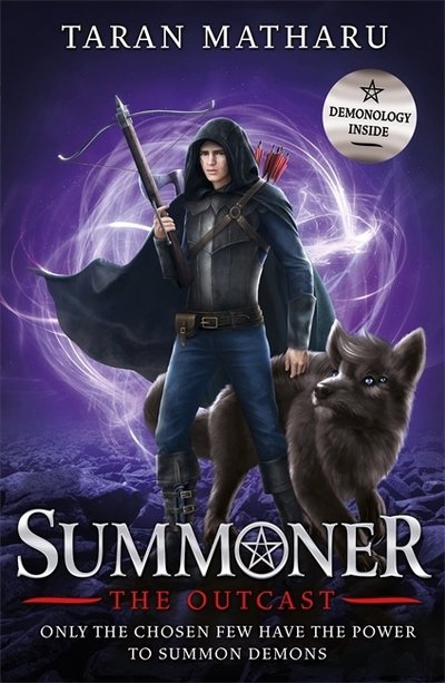 Summoner: The Outcast: Book 4 - Summoner - Taran Matharu - Livros - Hachette Children's Group - 9781444939101 - 21 de fevereiro de 2019