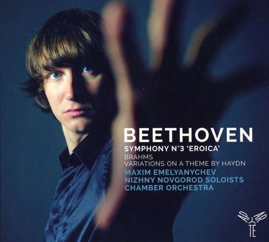 Beethoven: Symphony No.3. Brahms: Variations On A Theme By Haydn - Nizhny Novgorod Soloists Chamber Orchestra / Maxim Emelyanychev - Música - APARTE - 5051083140102 - 9 de noviembre de 2018