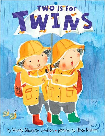 Cover for Wendy Cheyette Lewison · Two is for Twins (Board book) [Brdbk Abr edition] (2011)