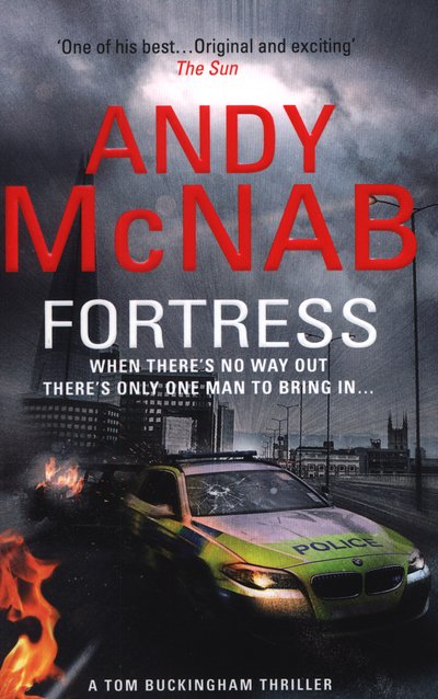 Cover for Andy McNab · Fortress: (Tom Buckingham Thriller 2) - Tom Buckingham (Paperback Book) (2015)