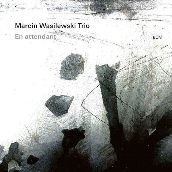 En Attendant - Marcin Wasilewski Trio - Music - ECM - 0602438100118 - January 28, 2022