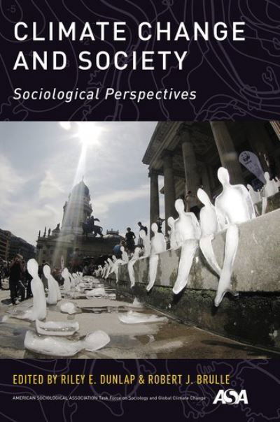 Cover for Riley E. Dunlap · Climate Change and Society: Sociological Perspectives (Paperback Bog) (2015)