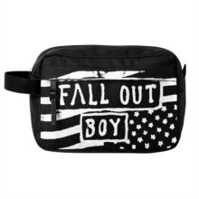Fall Out Boy Flag (Wash Bag) - Fall out Boy - Merchandise - ROCK SAX - 0659245024120 - June 1, 2020