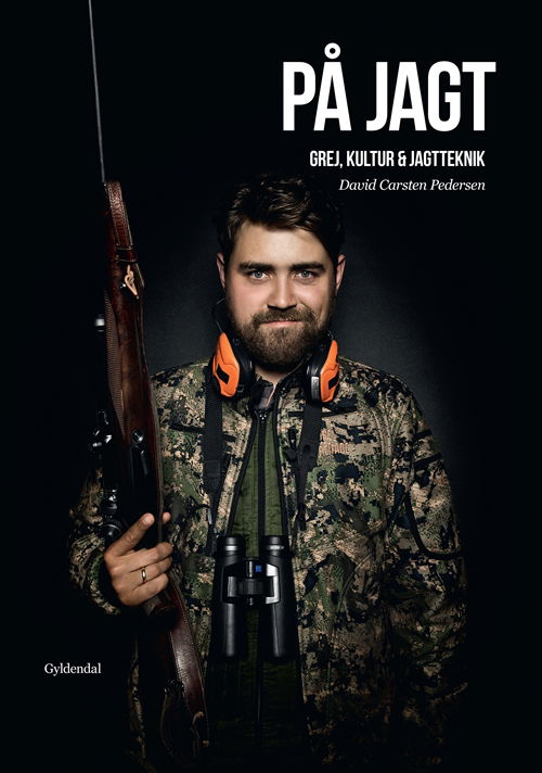 På Jagt - David Carsten Pedersen - Libros - Gyldendal - 9788702148121 - 30 de octubre de 2013