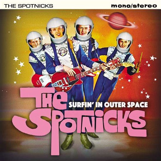 Surfin' In Outer Space - Spotnicks - Música - JASMINE - 0604988097122 - 14 de julho de 2017