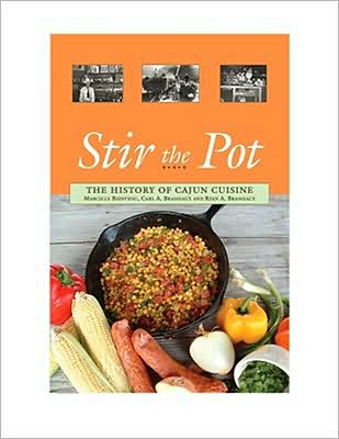 Cover for Marcelle Bienvenu · Stir the Pot: The History of Cajun Cuisine (Paperback Book) (2008)